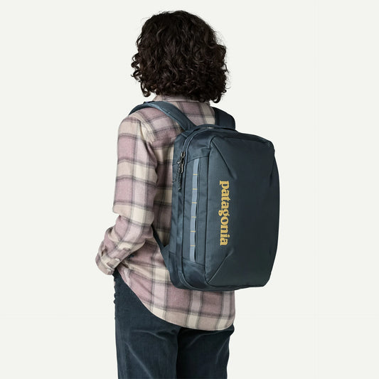 Black Hole® Micro MLC® Backpack 22L - US 8924